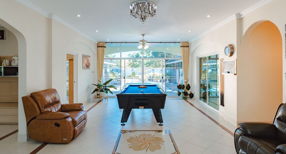 Villa zum Kauf und zur Miete mit 7 Zimmer in Hang Dong, Chiang Mai