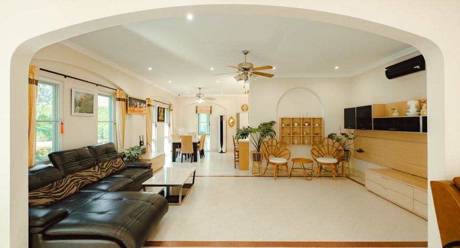Villa zum Kauf und zur Miete mit 7 Zimmer in Hang Dong, Chiang Mai