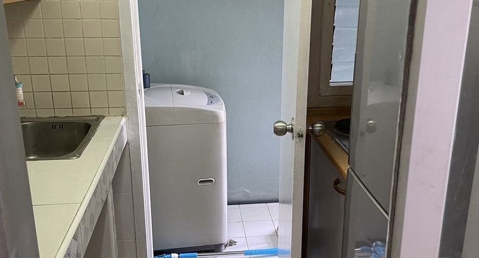 For sale and for rent 2 bedrooms condo in Yan Nawa, Bangkok