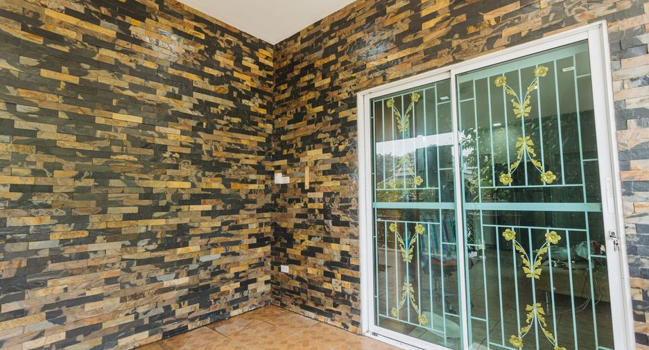 For sale 2 bedrooms house in Doi Saket, Chiang Mai