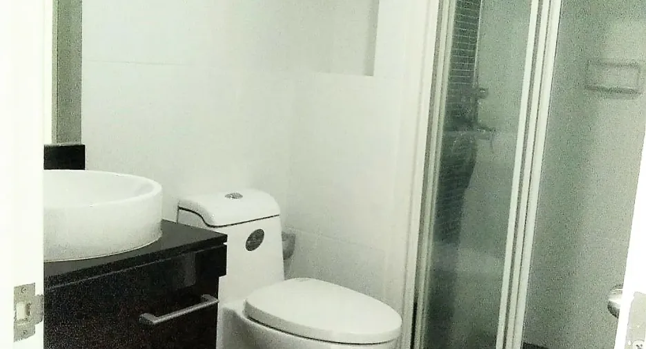 For sale 2 bedrooms condo in Mueang Samut Prakan, Samut Prakan