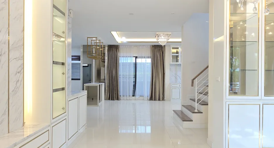 For sale 4 bedrooms house in Prawet, Bangkok
