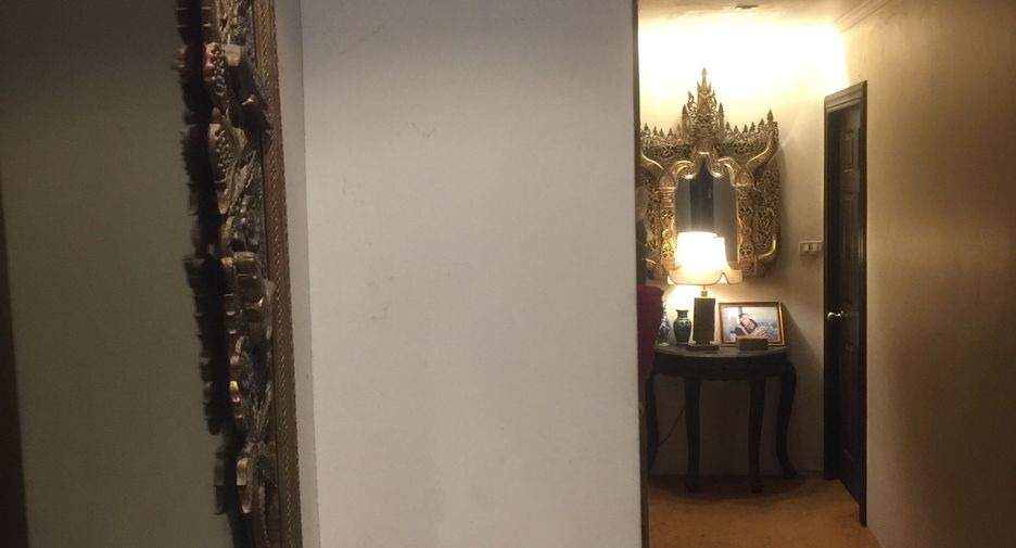 For sale 3 bedrooms condo in Bang Na, Bangkok
