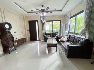 Haus zur Miete mit 4 Zimmer in Bang Lamung, Chonburi