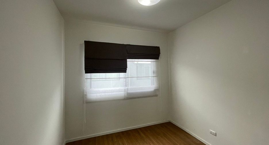 For sale and for rent 3 bedrooms townhouse in Sai Mai, Bangkok