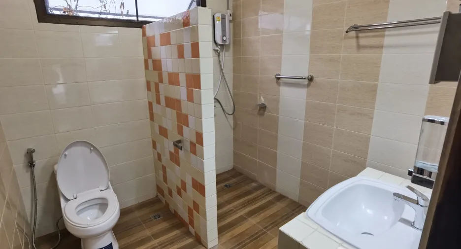 Casa en venta de 4 habitaciones en Mueang Chiang Mai, Chiang Mai