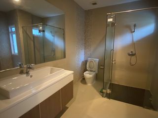 For sale 5 bedrooms house in Khan Na Yao, Bangkok