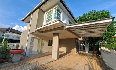 For sale 5 bedrooms house in Khan Na Yao, Bangkok