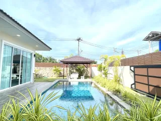 À louer 3 chambres villa à Bang Lamung, Chonburi