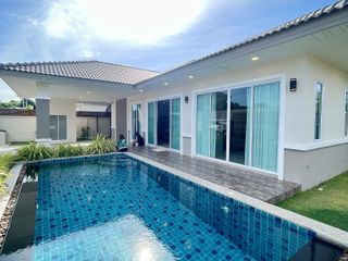 À louer 3 chambres villa à Bang Lamung, Chonburi