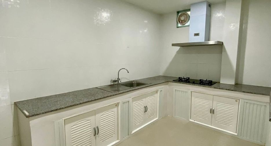 Haus zum Kauf mit 4 Zimmer in Hang Dong, Chiang Mai