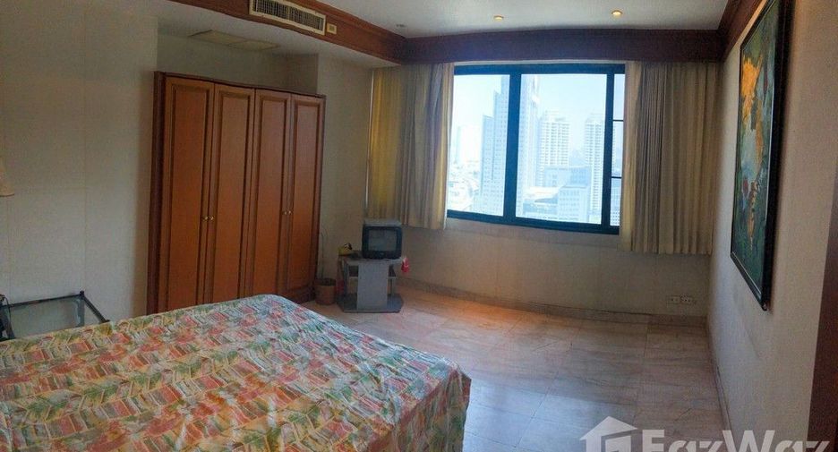 For sale 2 bedrooms condo in Yan Nawa, Bangkok
