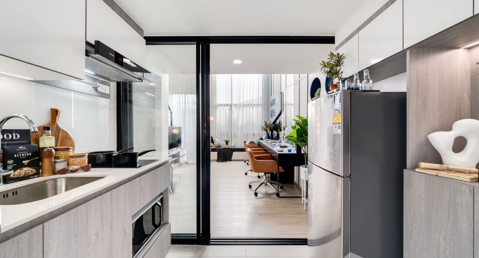 For sale 1 bed condo in Bang Phlat, Bangkok