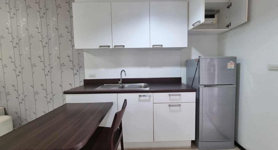 For sale studio condo in Bang Na, Bangkok