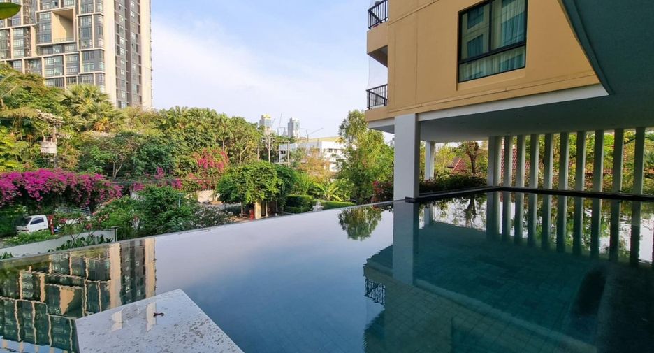 For sale studio condo in Bang Na, Bangkok