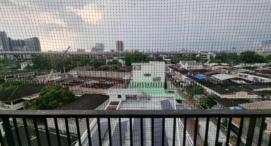 For sale studio condo in Bang Na, Bangkok