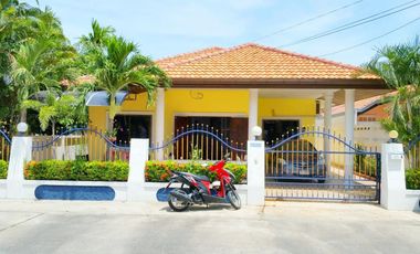 Casa en venta y en alquiler de 3 habitaciones en Bang Lamung, Chonburi