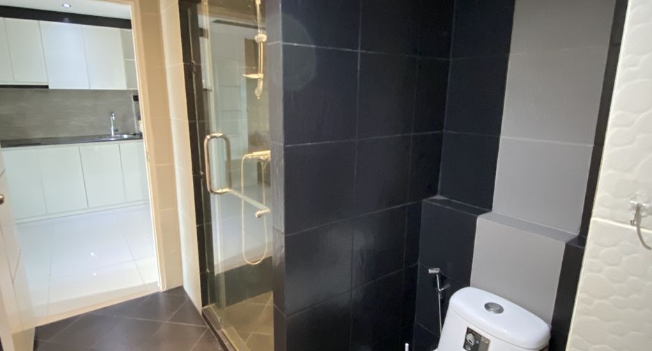 For rent 1 bed condo in Bang Lamung, Chonburi