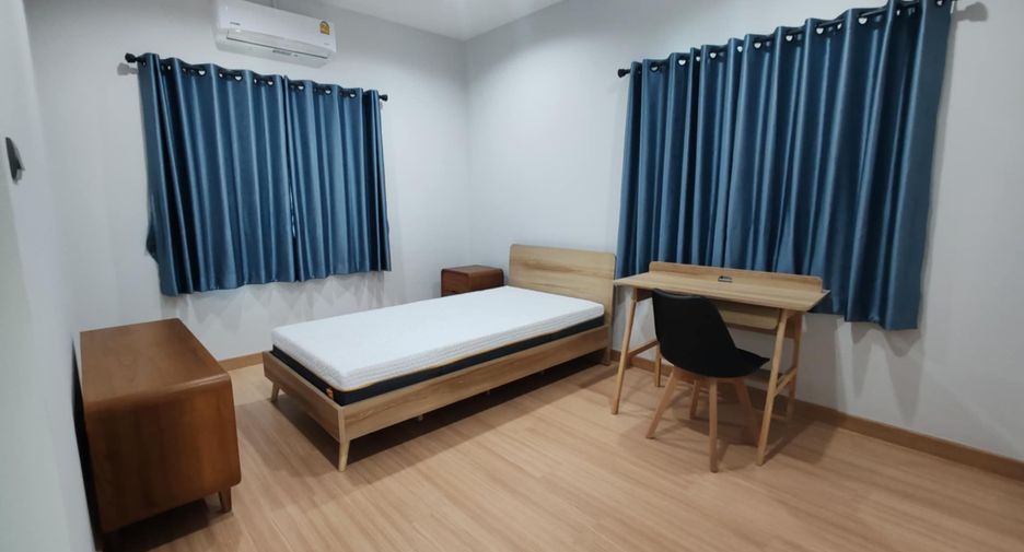 For rent 4 bedrooms house in Saraphi, Chiang Mai