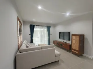 For rent 4 bedrooms house in Saraphi, Chiang Mai