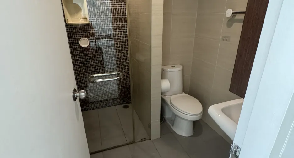 For rent studio condo in Bang Na, Bangkok