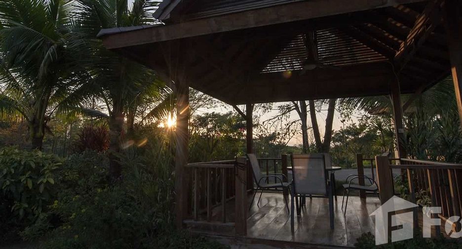 For sale 4 ベッドルーム villa in San Sai, Chiang Mai