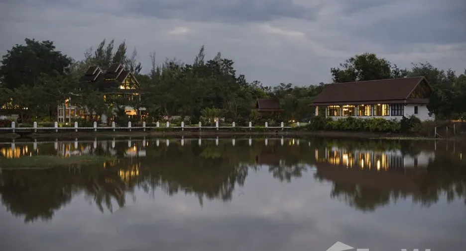 À vendre 4 chambres villa à San Sai, Chiang Mai