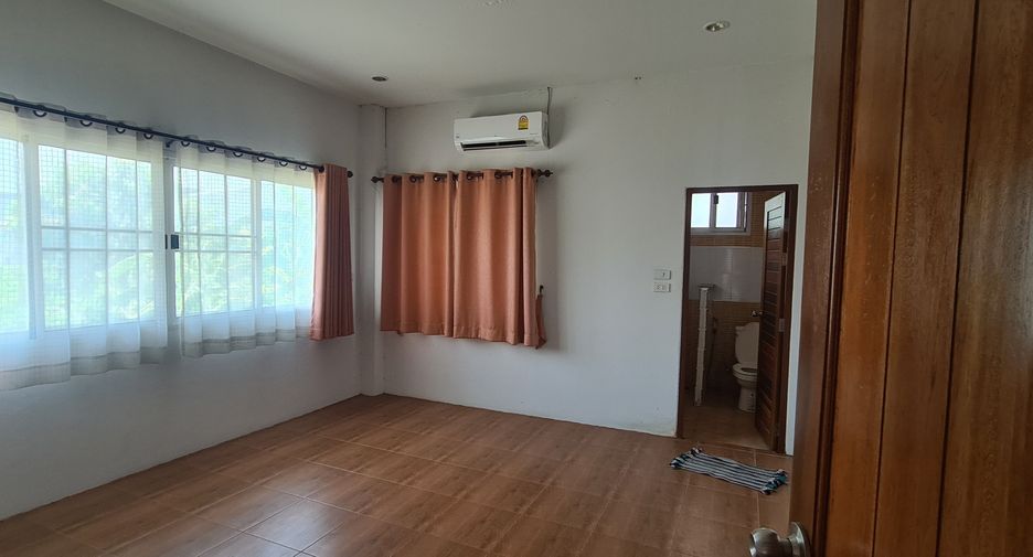 For sale 9 bedrooms retail Space in San Pa Tong, Chiang Mai