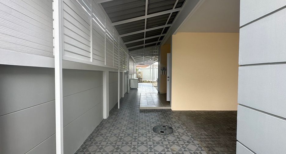 Haus zum Kauf mit 4 Zimmer in San Kamphaeng, Chiang Mai