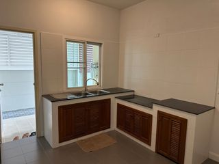 For sale 4 ベッドルーム house in San Kamphaeng, Chiang Mai