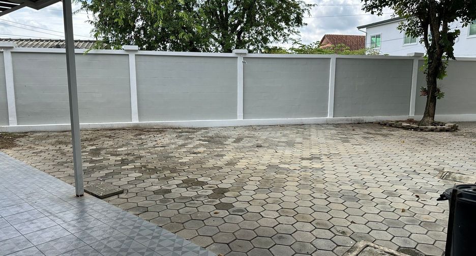Haus zum Kauf mit 4 Zimmer in San Kamphaeng, Chiang Mai
