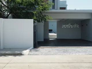 出售 和 出租 4 卧室 别墅 在 Hang Dong, Chiang Mai