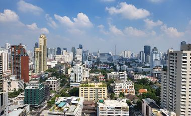À vendre et à louer 2 chambres condo à Watthana, Bangkok