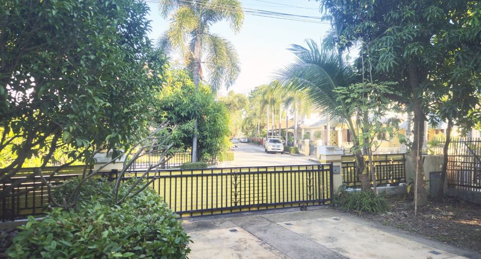 For sale 4 bedrooms house in Doi Saket, Chiang Mai