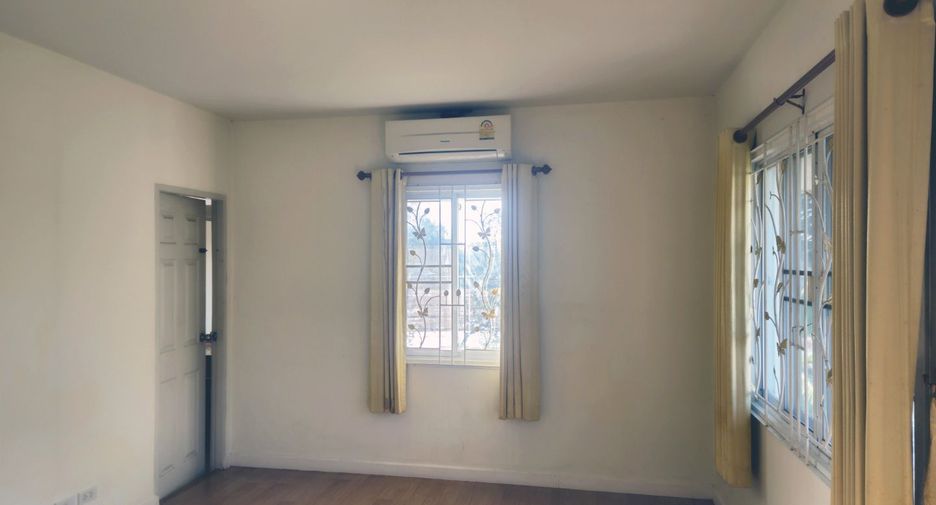 For sale 4 bedrooms house in Doi Saket, Chiang Mai