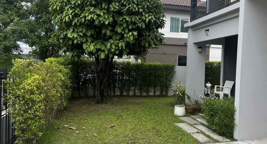 For rent 3 bedrooms house in San Kamphaeng, Chiang Mai