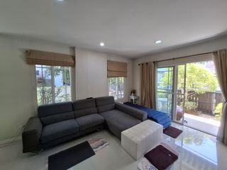 出售 3 卧室 独立屋 在 Bang Kapi, 曼谷