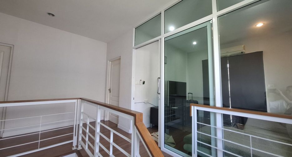 For sale 3 bedrooms house in Bang Kapi, Bangkok