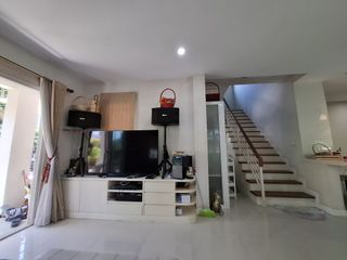 出售 3 卧室 独立屋 在 Bang Kapi, 曼谷