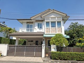 出售 3 卧室 独立屋 在 Bang Kapi, 曼谷