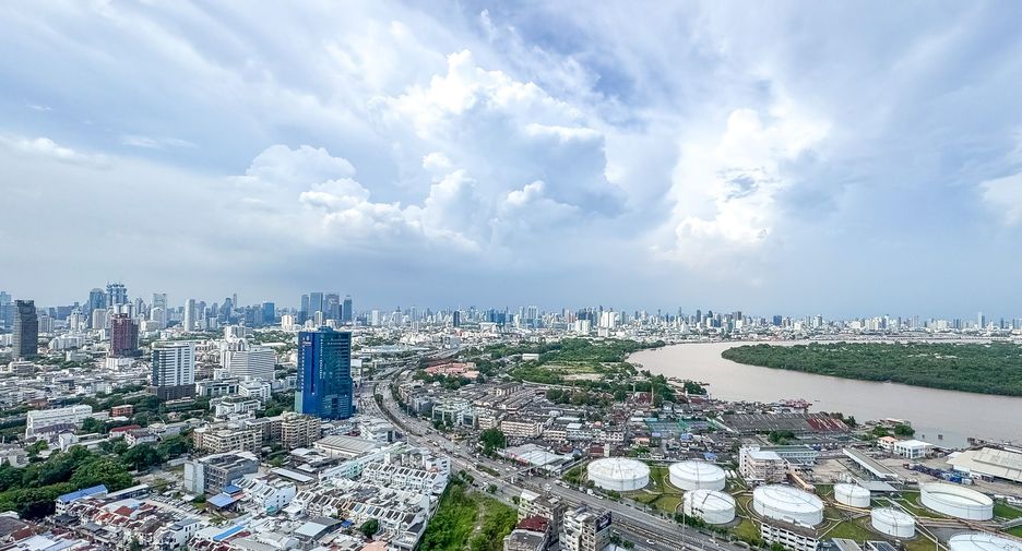 For sale 2 bedrooms condo in Yan Nawa, Bangkok