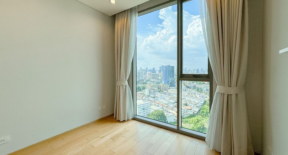For sale 2 bedrooms condo in Yan Nawa, Bangkok