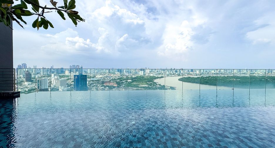 For sale 2 bedrooms condo in Yan Nawa, Bangkok