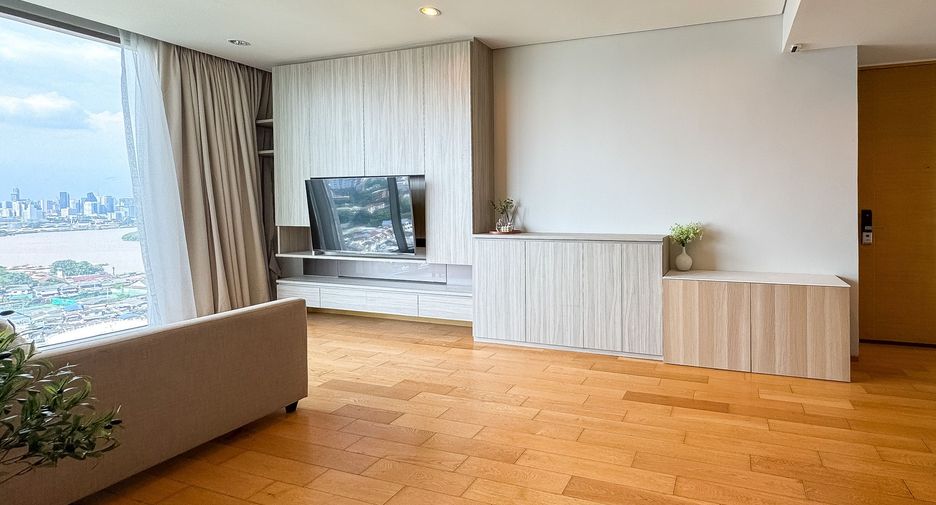 For sale 2 bedrooms condo in Yan Nawa, Bangkok