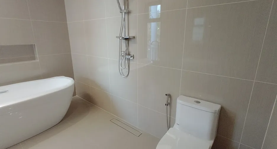 Haus zum Kauf mit 4 Zimmer in Hang Dong, Chiang Mai