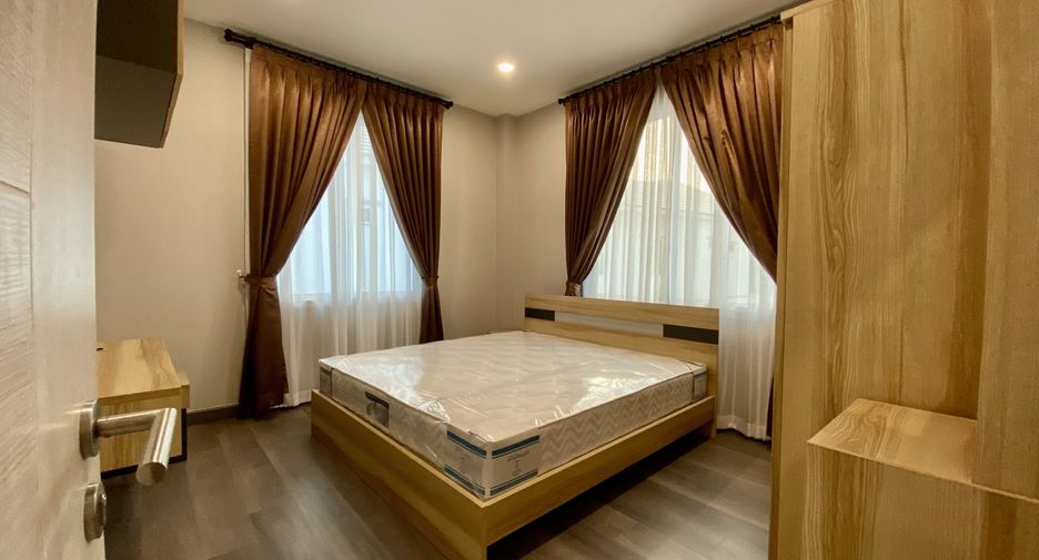 For rent 4 bedrooms villa in Mae Rim, Chiang Mai