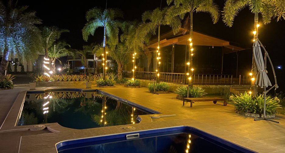 For sale 6 bedrooms house in Doi Saket, Chiang Mai
