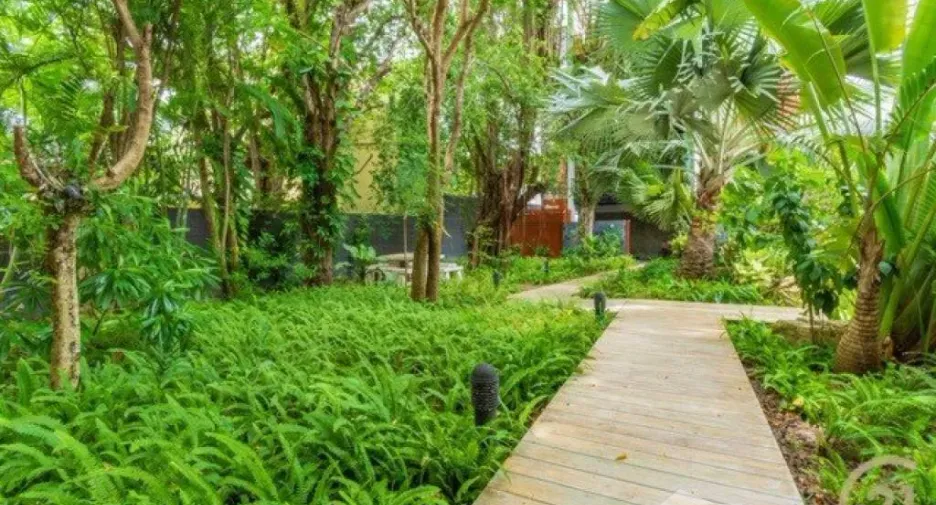 For sale 4 bedrooms condo in Hua Hin, Prachuap Khiri Khan