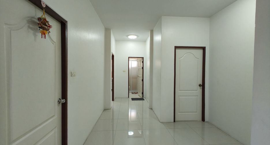 出售 4 卧室 独立屋 在 Bang Lamung, Chon Buri