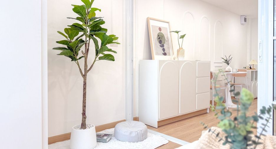 For sale 1 bed condo in Bang Kapi, Bangkok